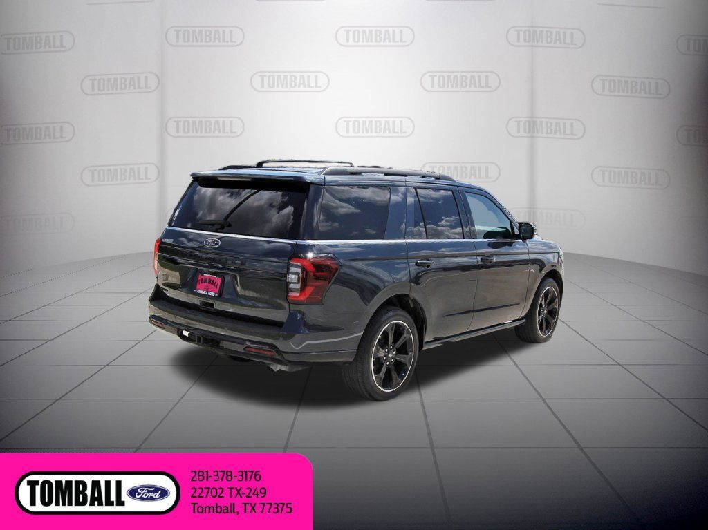 Used 2023 Ford Expedition Limited RWD image 7