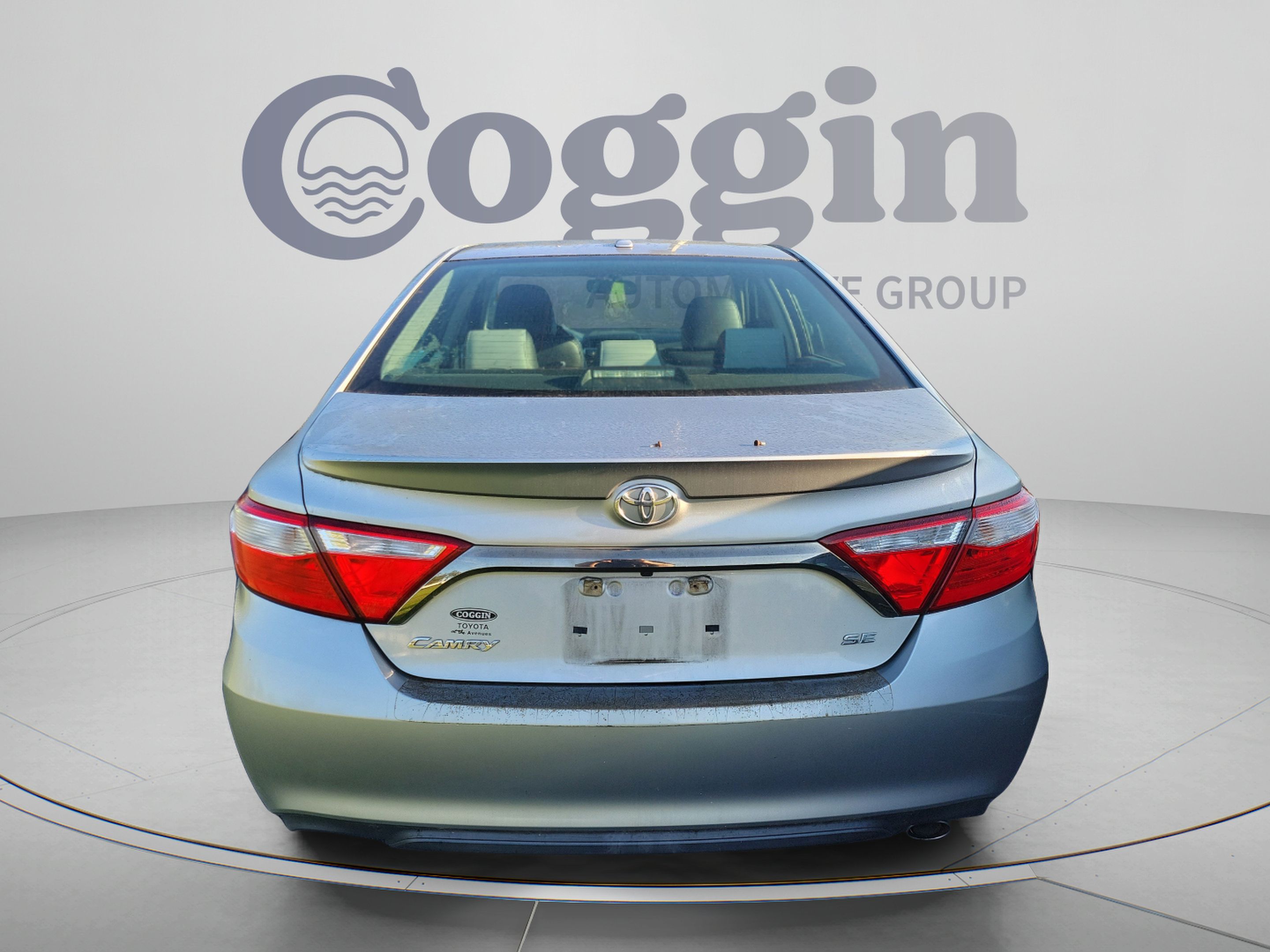 Used 2016 Toyota Camry SE FWD image 3