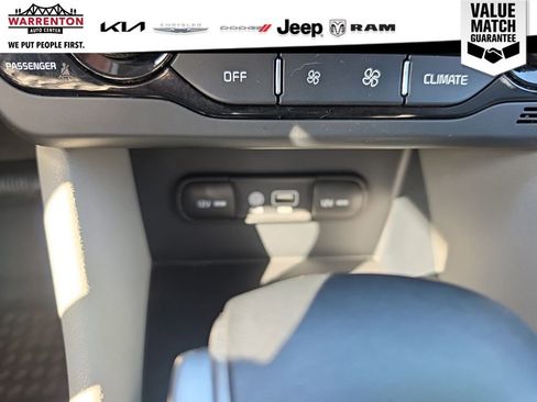 Used 2019 Kia Niro LX image 14
