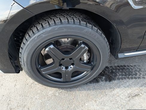 Used 2015 Mercedes-Benz ML 63 AMG 4MATIC image 9