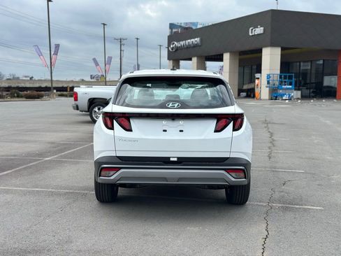 New 2026 Hyundai Tucson SE FWD image 6