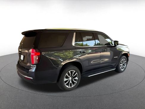 Used 2024 Chevrolet Tahoe LT w/ Luxury Package RWD image 15