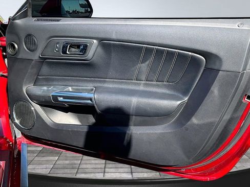 Used 2017 Ford Mustang GT Premium w/ Black Accent Package RWD image 23