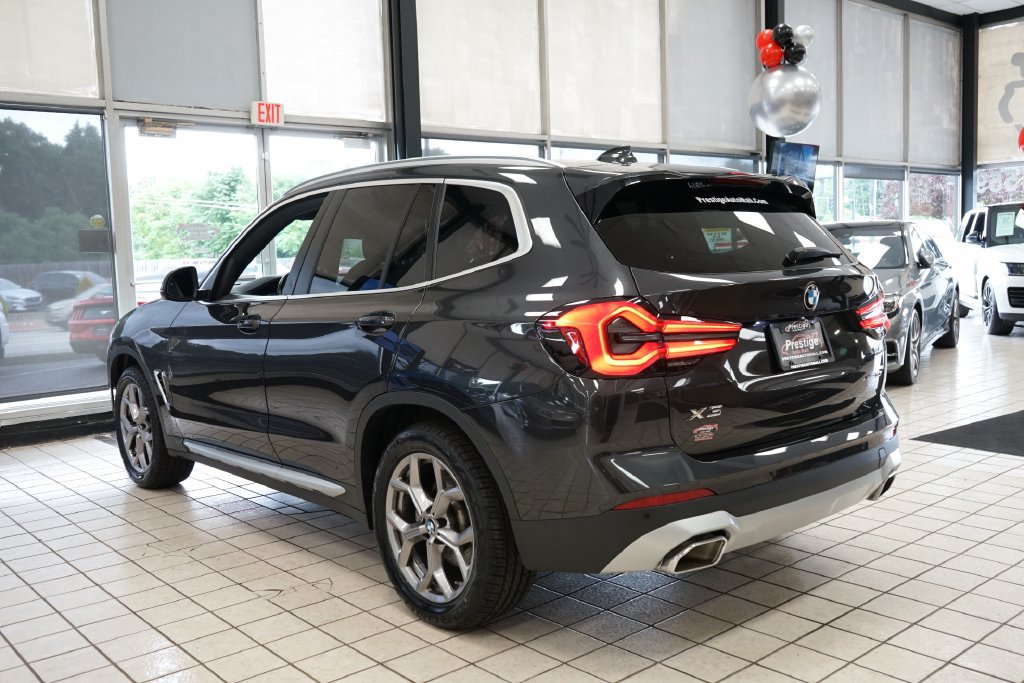 Used 2023 BMW X3 xDrive30i w/ Premium Package AWD/4WD image 4