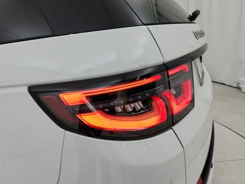 Used 2025 Land Rover Discovery Sport S image 30