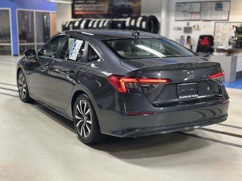 Used 2024 Honda Civic EX image 7