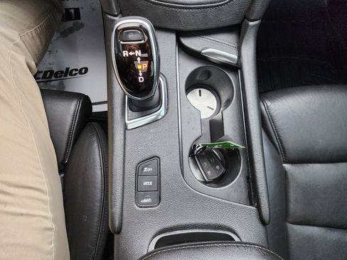 Used 2017 Cadillac XT5 Luxury w/ Driver Awareness Package image 47