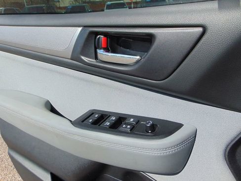 Used 2019 Subaru Outback 2.5i Premium image 20