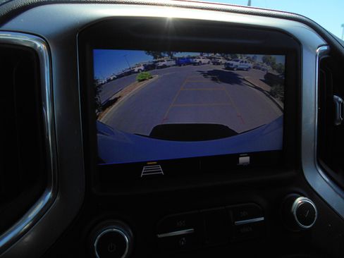 Used 2021 Chevrolet Silverado 1500 LT Trail Boss AWD/4WD image 11