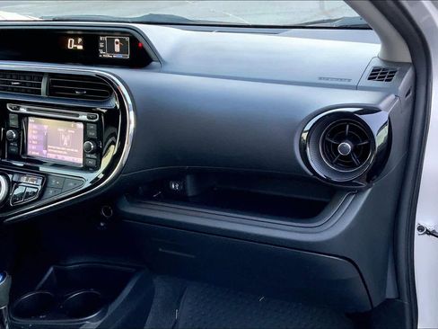 Used 2019 Toyota Prius C image 17