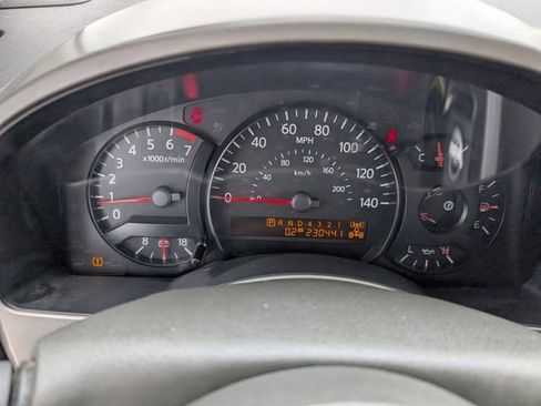 Used 2006 Nissan Titan LE w/ (R02) LE Off-Road Pkg AWD/4WD image 15