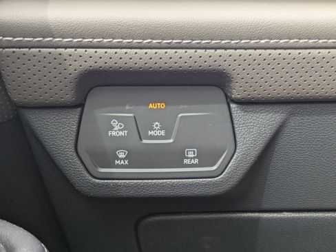 New 2026 Volkswagen Atlas SEL AWD/4WD image 28