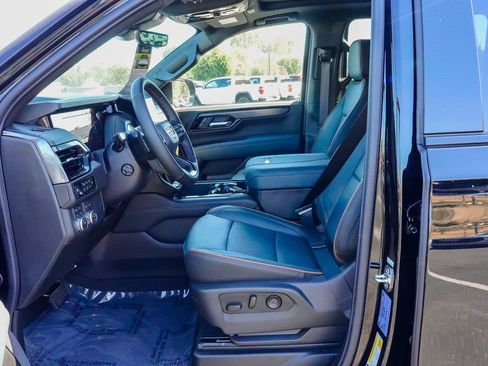 New 2026 GMC Yukon XL AT4 w/ AT4 Premium Package AWD/4WD image 12