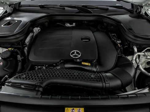 Used 2022 Mercedes-Benz GLC 300 4MATIC image 17