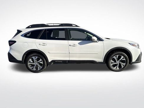 Used 2020 Subaru Outback Limited image 19