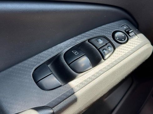 Used 2023 Nissan Altima 2.5 S FWD image 23