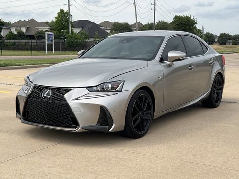 Used 2020 Lexus IS 300 F Sport image 2