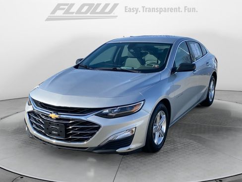 Used 2022 Chevrolet Malibu LS image 3