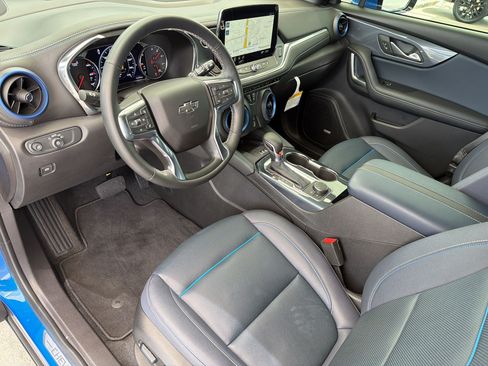 Used 2024 Chevrolet Blazer RS w/ Driver Confidence II Package FWD image 4
