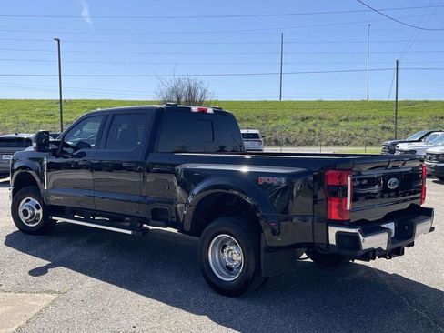 Used 2024 Ford F350 Lariat w/ FX4 Off-Road Package image 5