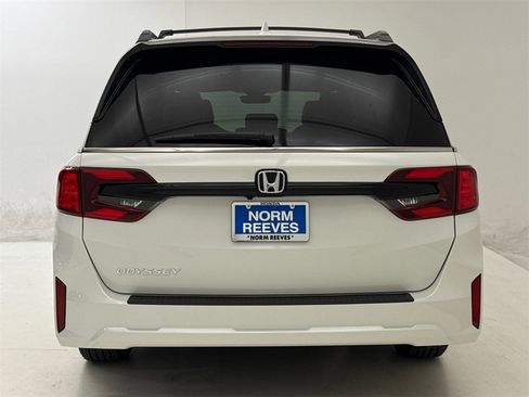 New 2026 Honda Odyssey EX-L image 9