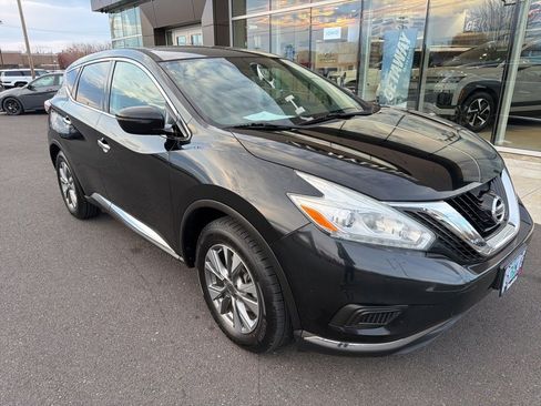 Used 2016 Nissan Murano S image 4
