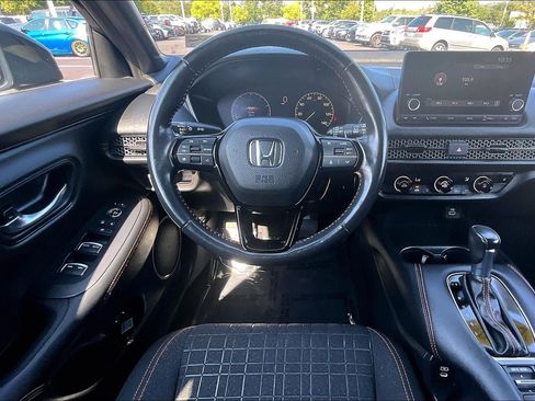 Used 2024 Honda HR-V Sport image 5