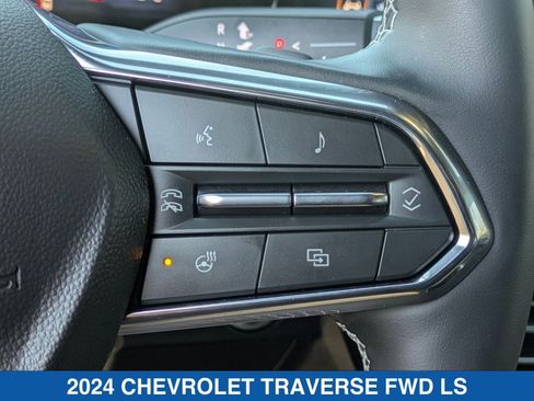 Used 2024 Chevrolet Traverse LS image 21