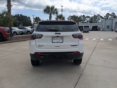 New 2026 Jeep Compass Trailhawk w/ Trailer Tow Group AWD/4WD image 4