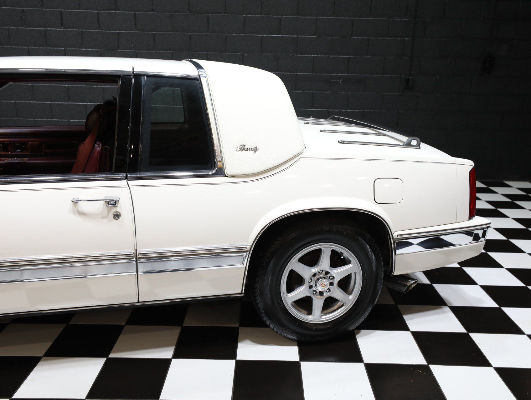 Used 1988 Cadillac Eldorado Coupe FWD image 31