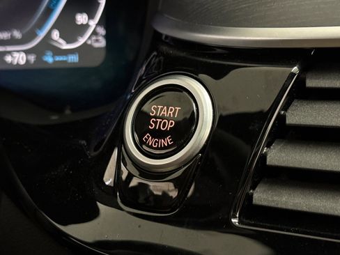 Used 2023 BMW 530e w/ Convenience Package image 33