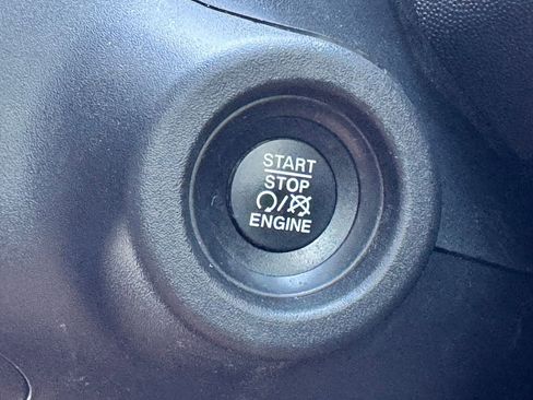 Used 2023 RAM ProMaster 2500 FWD image 28