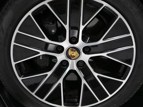 Certified 2024 Porsche Taycan image 11