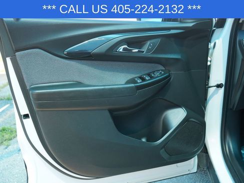 Used 2023 Chevrolet TrailBlazer LT w/ Convenience Package AWD/4WD image 17