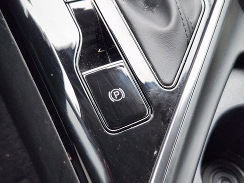 Used 2023 Kia Niro EX image 26