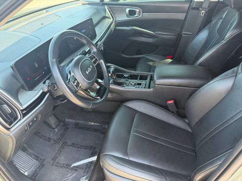 Used 2025 Kia Sorento X-Line EX AWD/4WD image 10