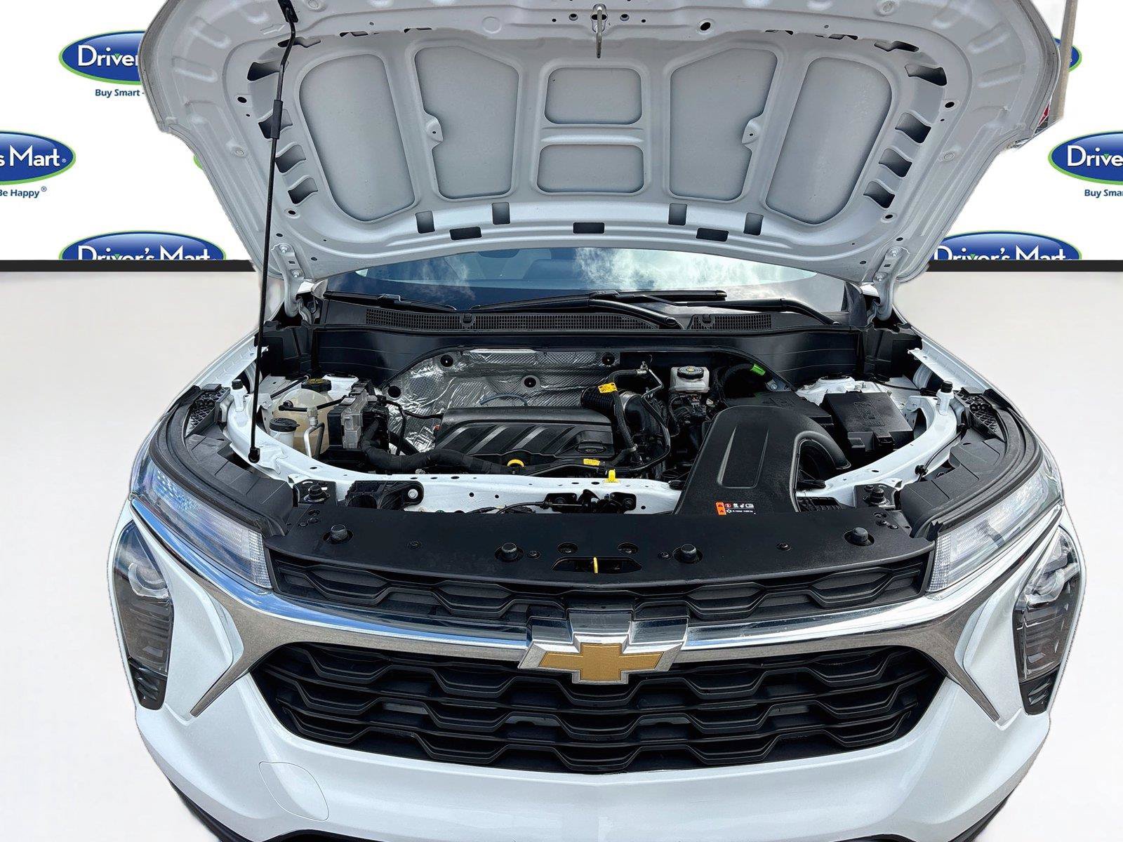 Used 2025 Chevrolet Trax LS FWD image 27