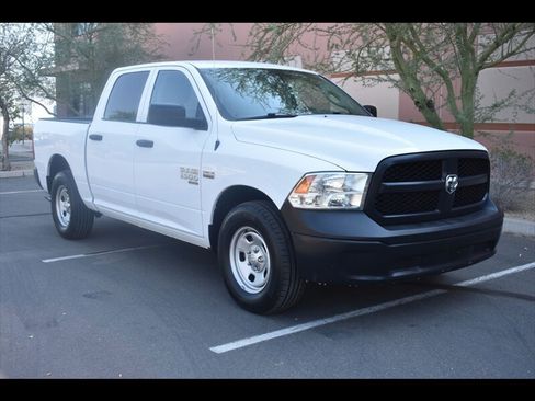 Used 2020 RAM 1500 Tradesman RWD image 2