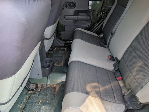 Used 2007 Jeep Wrangler Unlimited X RWD image 7