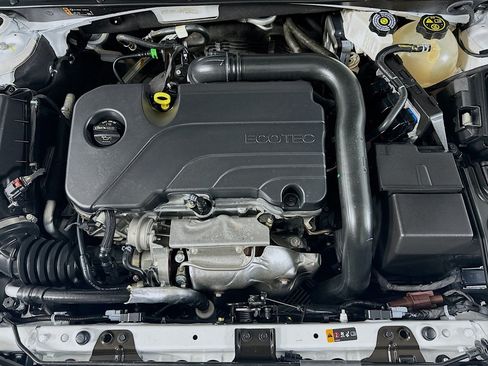 Used 2023 Chevrolet Malibu LT FWD image 12