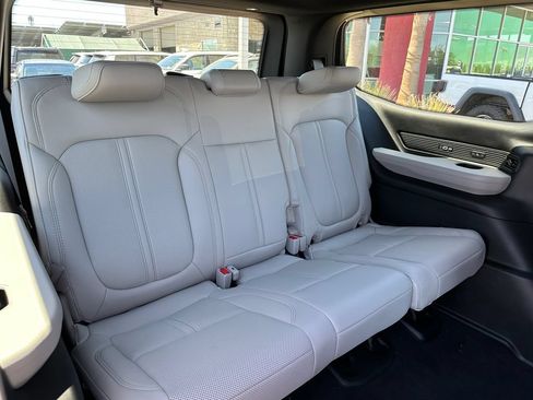 New 2026 Jeep Grand Wagoneer Limited w/ Rear Seat Video Group I AWD/4WD image 20