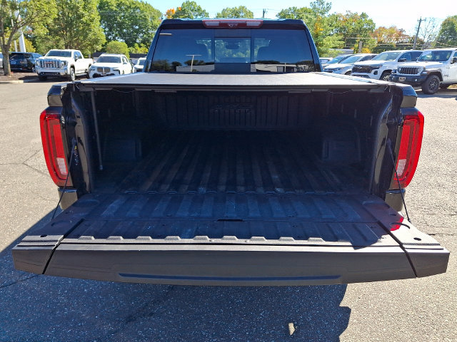 Used 2024 GMC Sierra 1500 AT4 w/ Technology Package AWD/4WD image 32