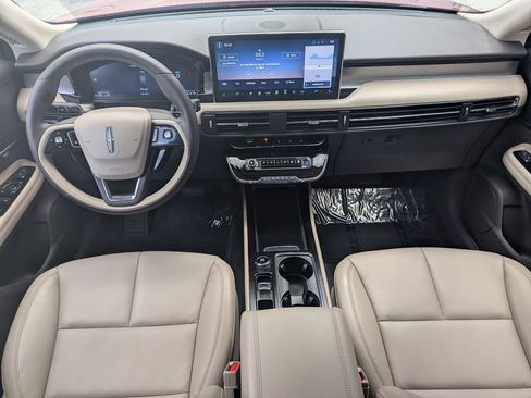 Certified 2024 Lincoln Corsair FWD w/ Equipment Group 101A image 17