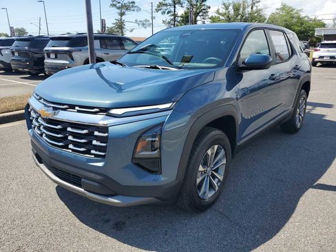 New 2026 Chevrolet Equinox LT FWD image 1