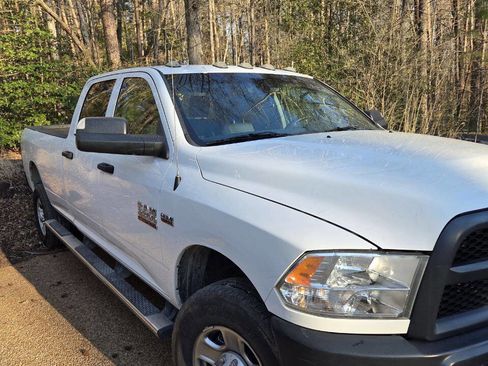 Used 2017 RAM 2500 Tradesman w/ Snow Chief Group image 6