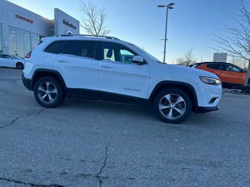 Certified 2019 Jeep Cherokee Limited image 10
