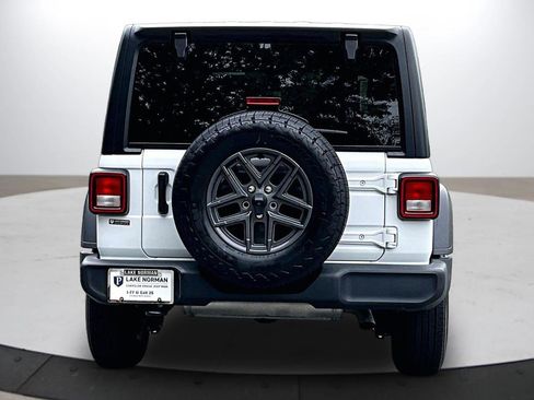Certified 2024 Jeep Wrangler Unlimited Sport AWD/4WD image 8