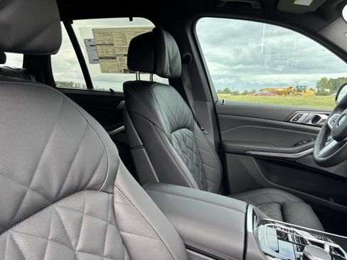 Used 2026 BMW X5 xDrive40i w/ M Sport Package image 21