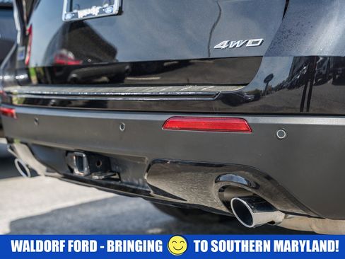 Used 2023 Ford Explorer ST-Line w/ Class IV Trailer Tow Package AWD/4WD image 9