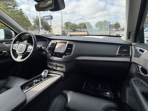 Certified 2024 Volvo XC90 T8 Ultimate w/ Protection Package Premier AWD/4WD image 14